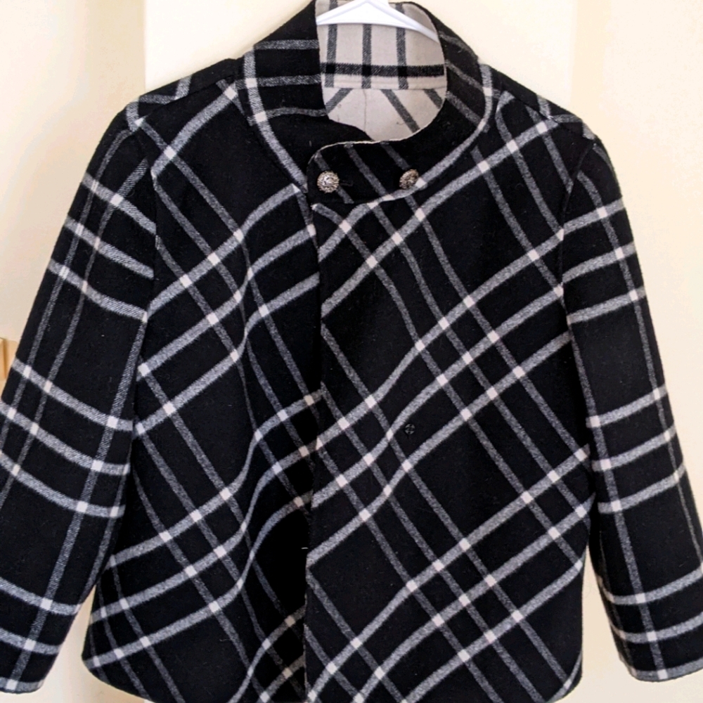 A 100 %wool coat doble sise !!! Cape type